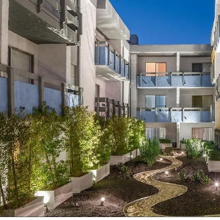 Hollywood Studio With Pool Close To Downtown Apartment